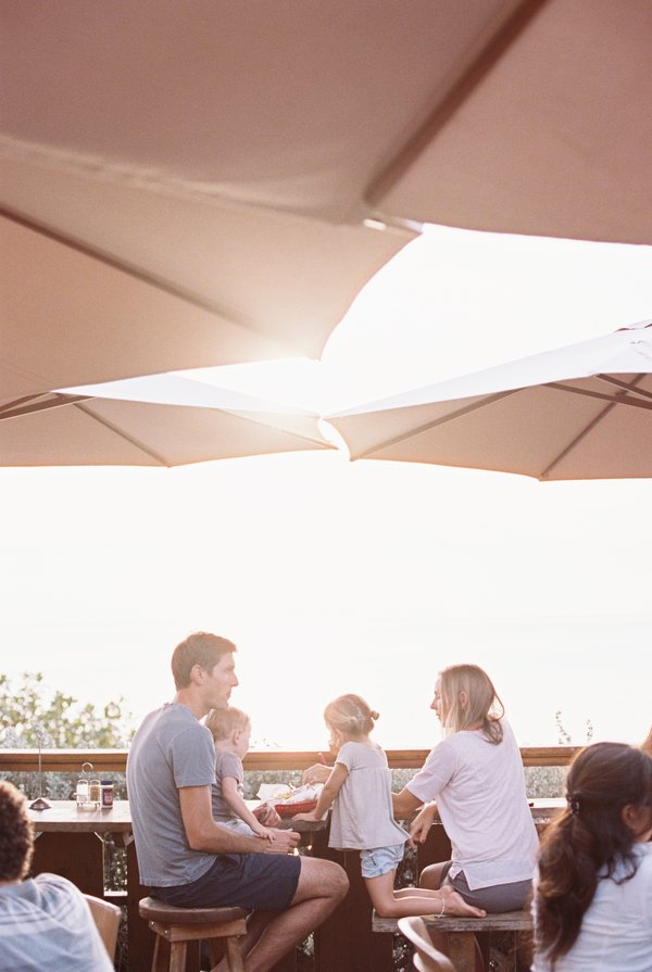 Les parasols de terrasse : charme et confort pour restaurants